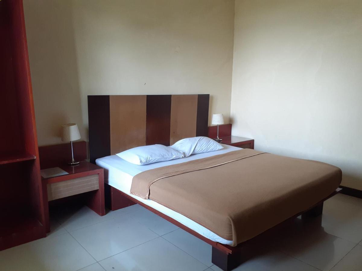 Surya Hotel & Resort Baturraden Kültér fotó